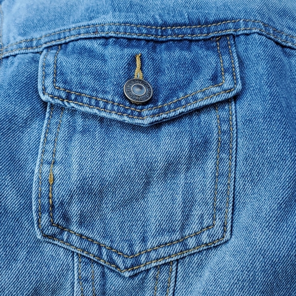 Sadie and sage denim peace sign trucker jacket - Picture 3 of 14